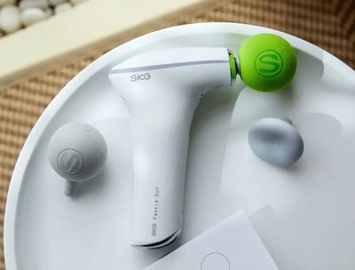 筋膜槍設(shè)計鑒賞 科技、美學與人機工程學的完美融合